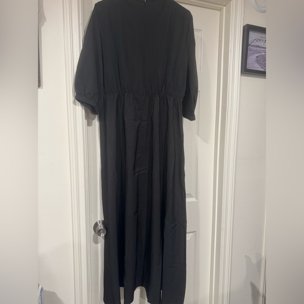Luxury collections brand new dress - Picture 5 of 5